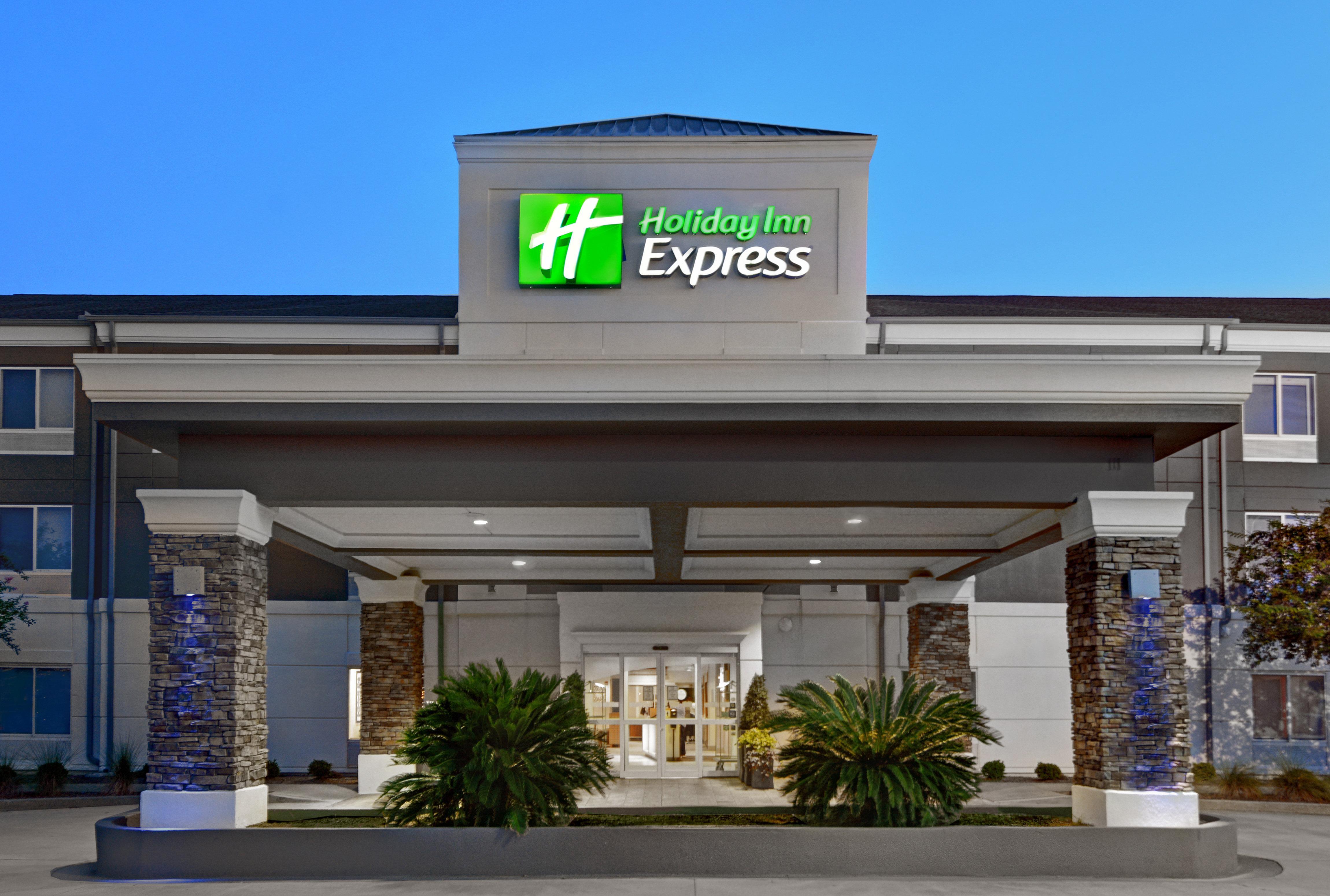 Holiday Inn Express Atmore, An Ihg Hotel Exterior foto