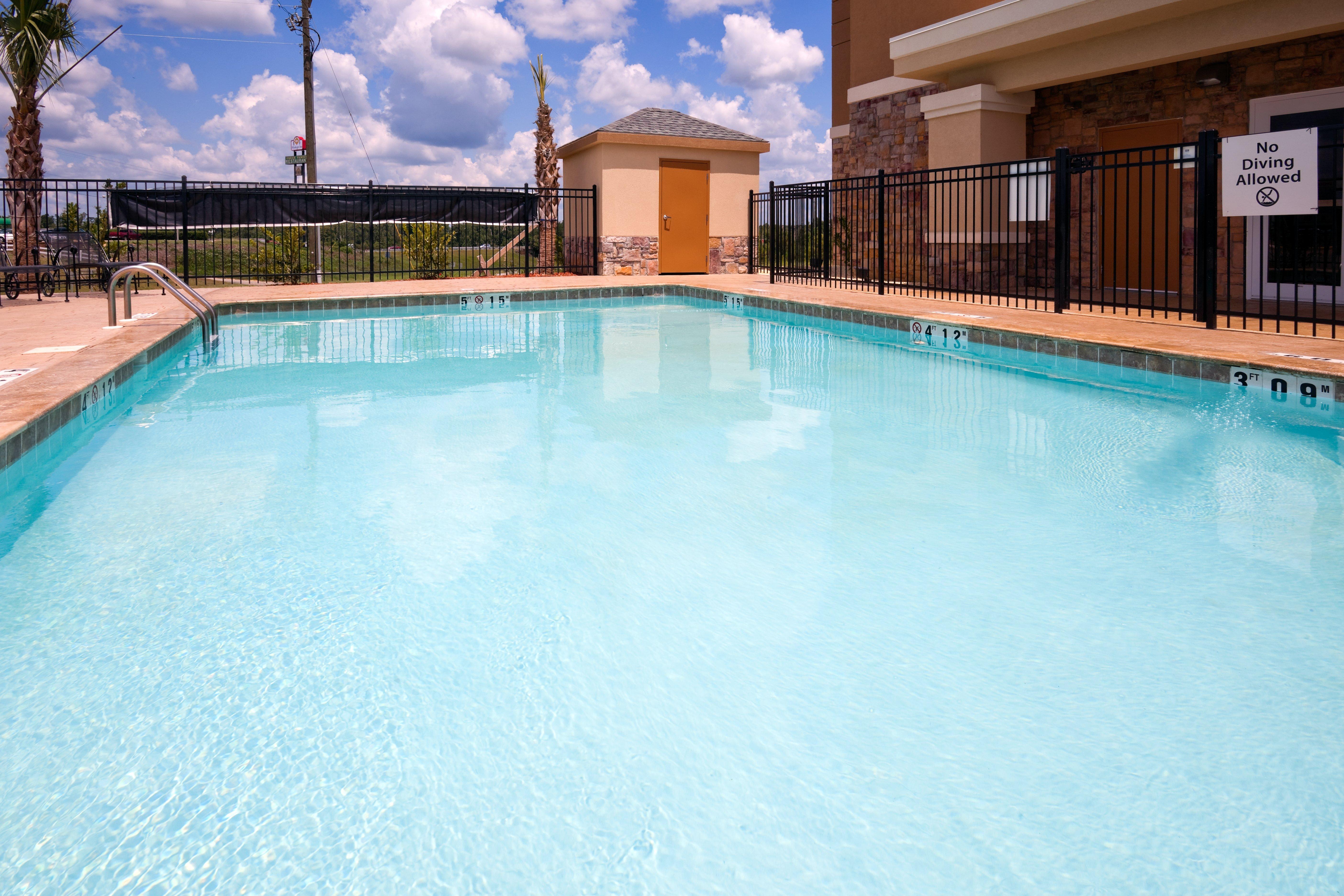 Holiday Inn Express Atmore By Ihg Exterior foto